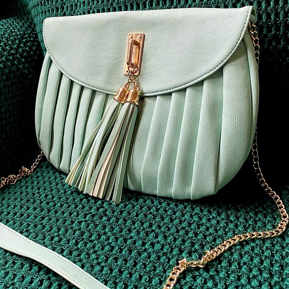 Call It Spring Pebbled Leather Pleated Flap Crossbody Bag with Tassel Gold Chain - Picture 12 of 12